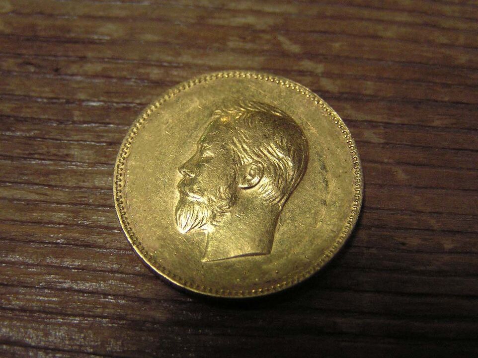 золота монета для фінансового благополуччя